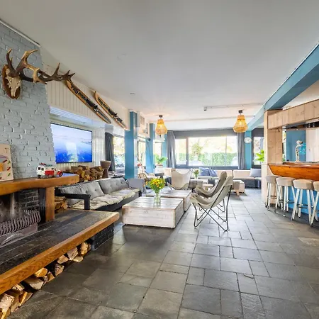 De Watersport Groepsaccommodatie - 80 Pers *