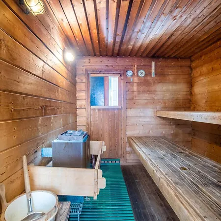 Holiday home De Watersport Groepsaccommodatie - 80 Pers *
