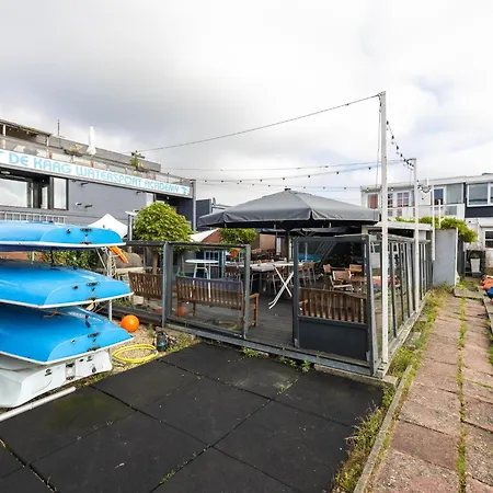 De Watersport Groepsaccommodatie - 80 Pers Vakantiehuis Kaag