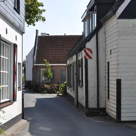De Watersport Groepsaccommodatie - 80 Pers Kaag