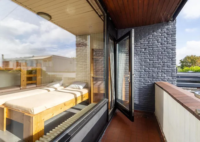 De Watersport Groepsaccommodatie - 80 Pers Tatil Evi Kaag