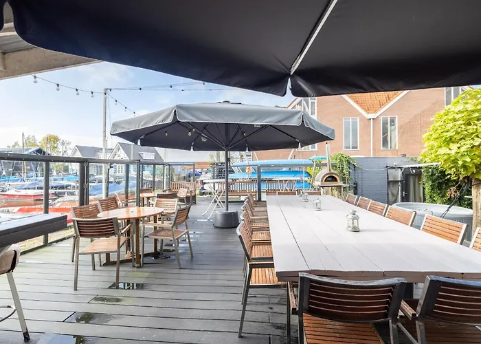 De Watersport Groepsaccommodatie - 80 Pers Tatil Evi